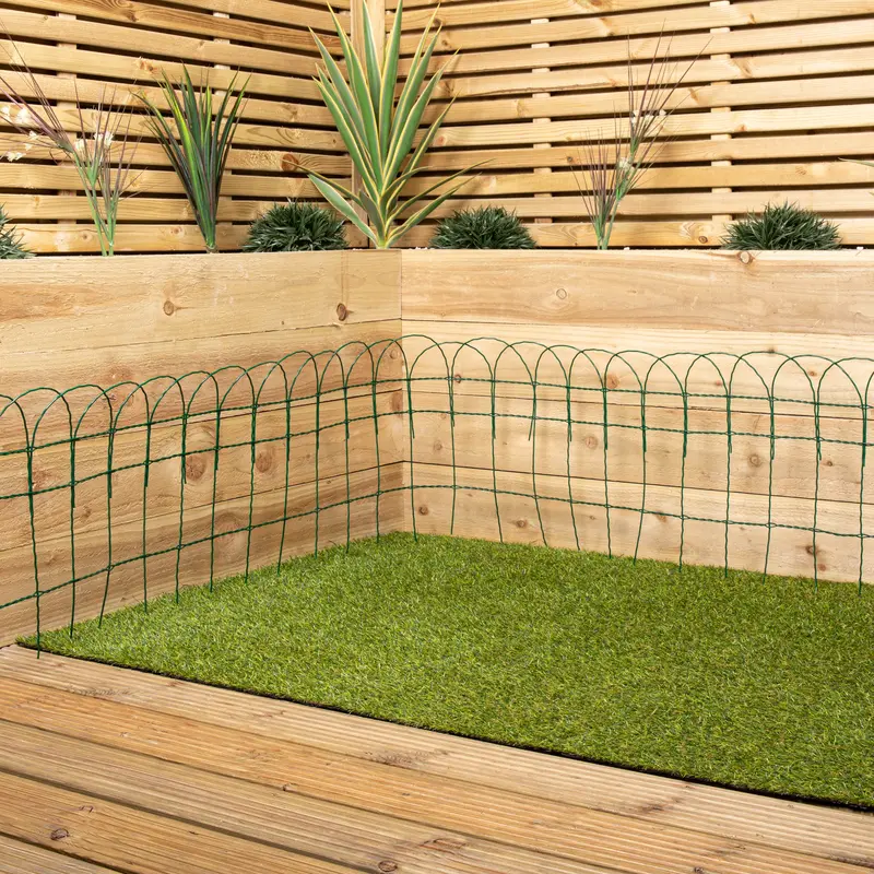 10-Metre x 40cm Green PVC-Coated Metal Garden Border Fencing for Patio Edging