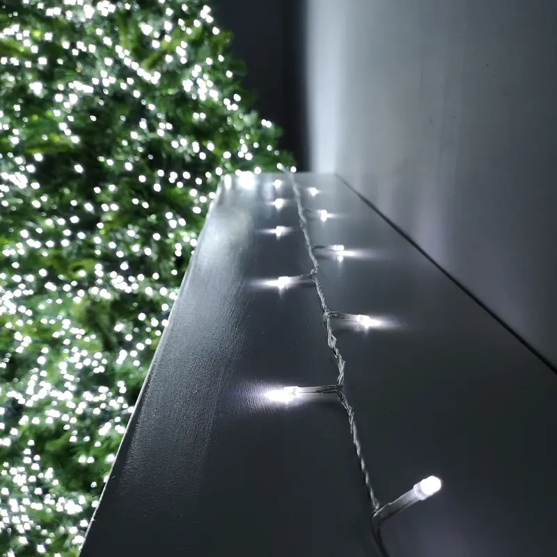 10m Battery-Powered Cool White Christmas String Lights – 100 LED Clear-Cable Design
