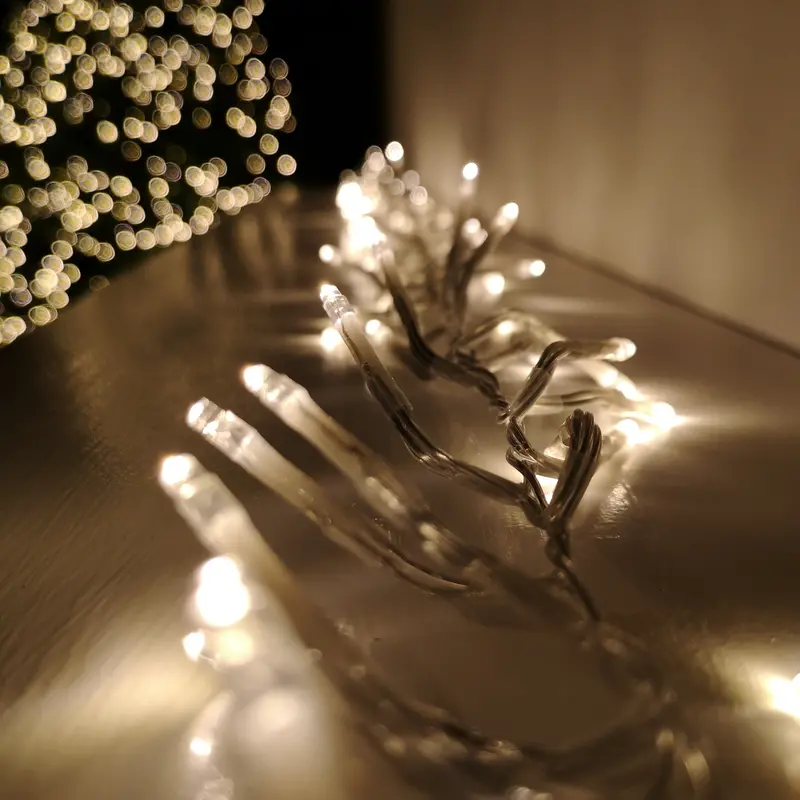 12.4m Warm White Cluster Lights – 960 LEDs on Clear Cable for Outdoor Use