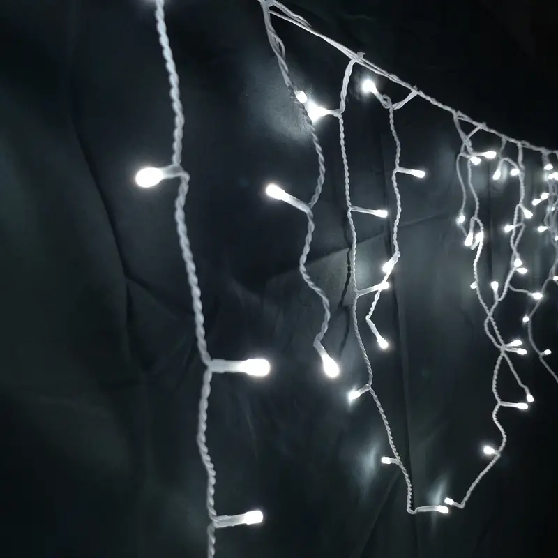 16m Cool White Frosted Icicle String Lights – 640 LED Christmas Lighting