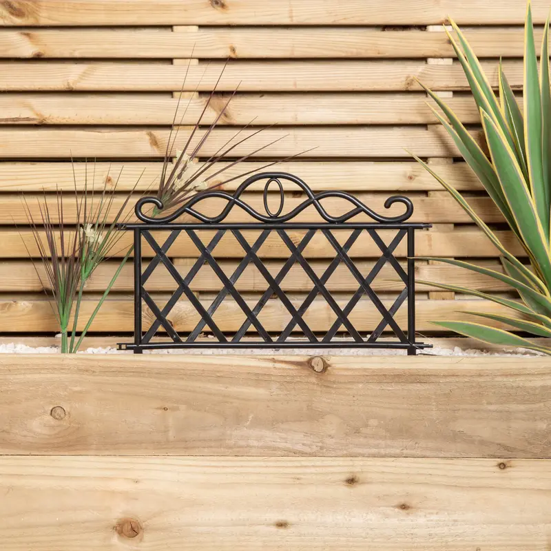 27cm Black Plastic Landscape Edging for Clean Garden, Patio, and Lawn Boundaries