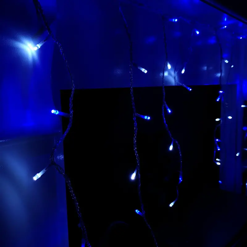 480-LED Blue & White Iciclebrights Lights – 11.8m Outdoor/Indoor Icicle Garland with Timer on Clear Cable
