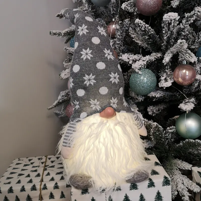 56cm Grey Standing Gonk – Illuminated Battery-Powered Holiday Decor