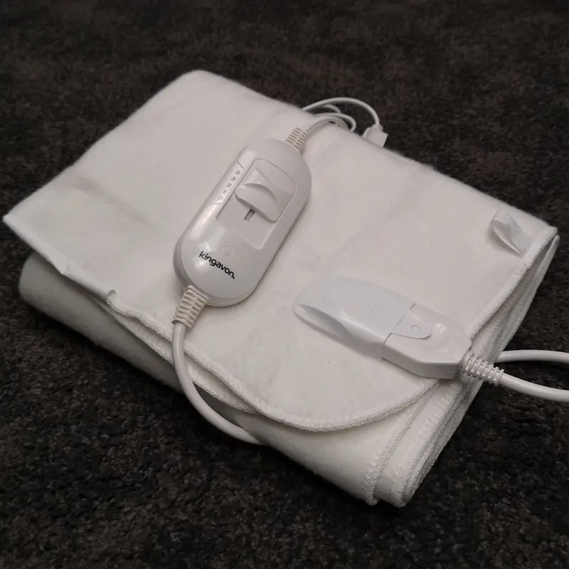 60cm Single-Width White Electric Blanket Throw – 35W with Temperature Control