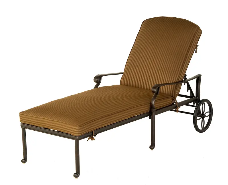 Hanamint Mayfair Chaise Lounger with Premium Cushioning