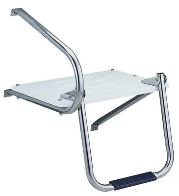 Heavy-Gauge Outboard Swim Platform for Enhanced Stability