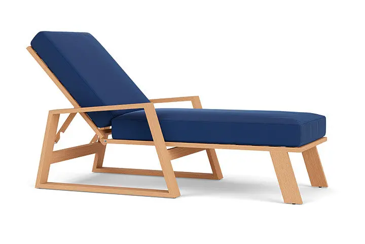 Lloyd Flanders Pursuit Pool Chaise – Adjustable Sun Lounger with Backrest