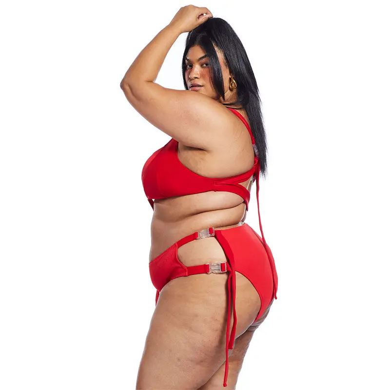 Sol Narrow-Fit Bottom in Vibrant Red Ribbed Material