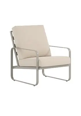 Tropitone Brasilia Cushioned Lounge Chair – Ergonomic Outdoor Design